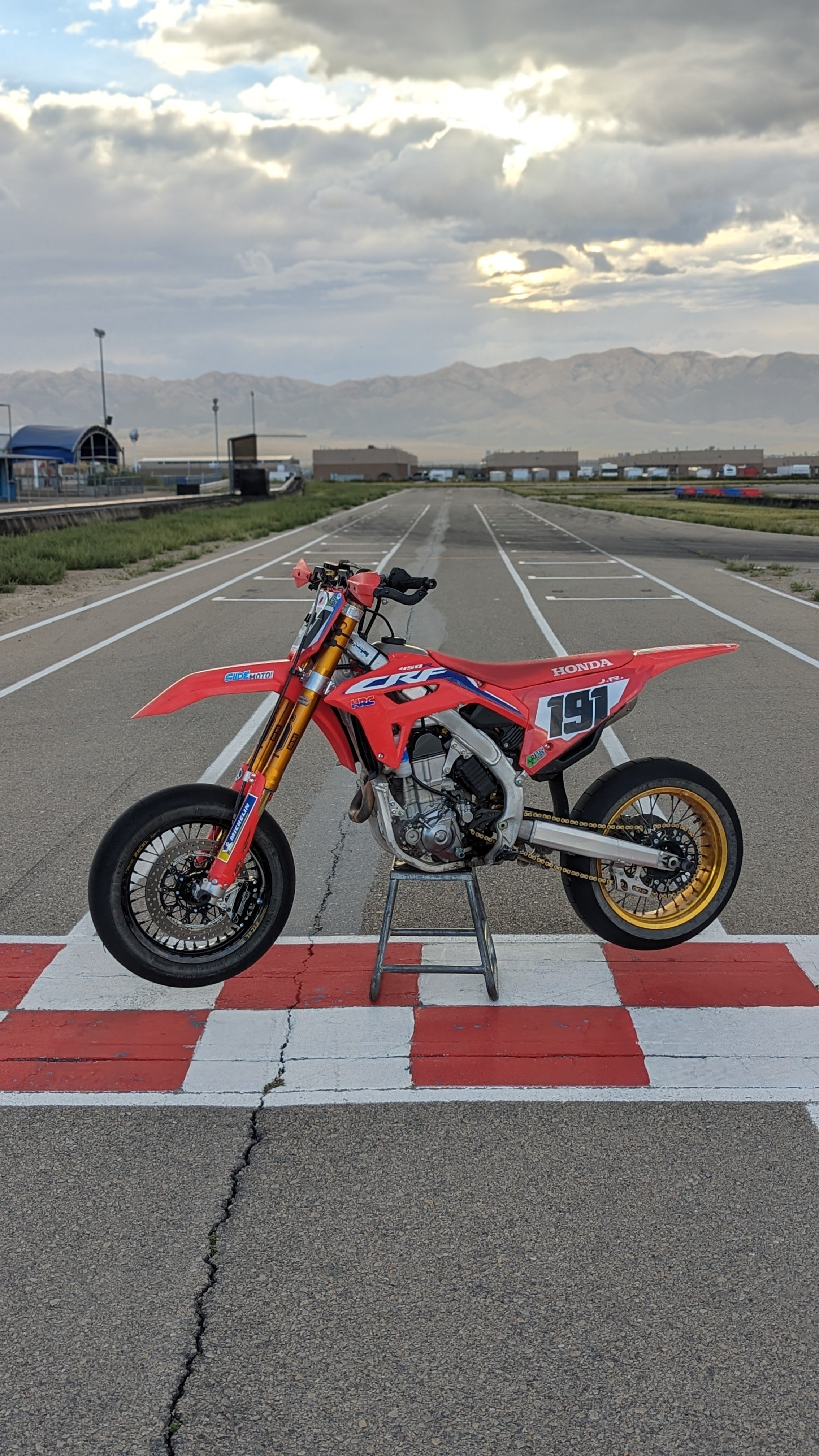 Supermoto – Toxic Moto Racing