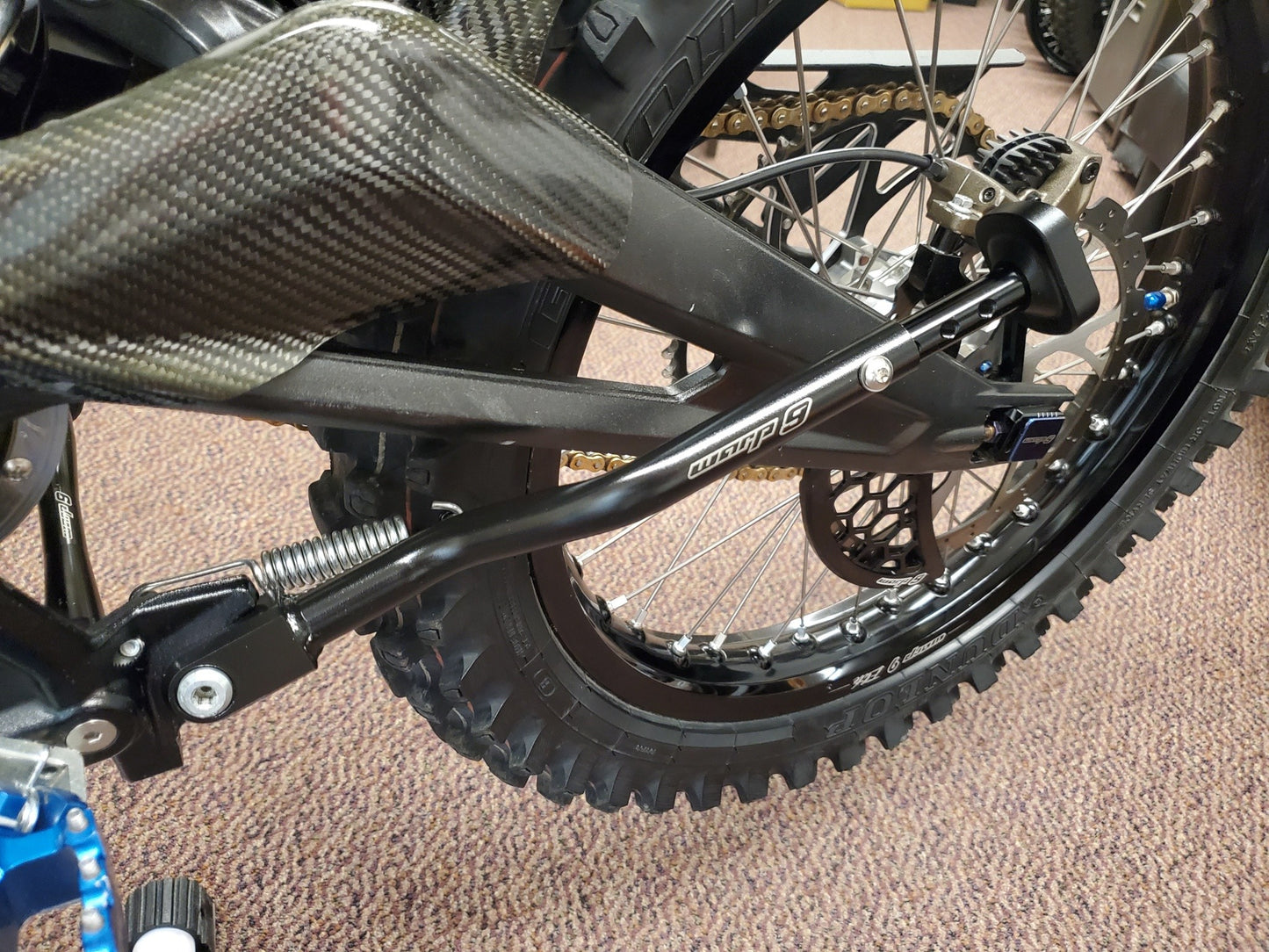 Warp 9 Adjustable Kickstand
