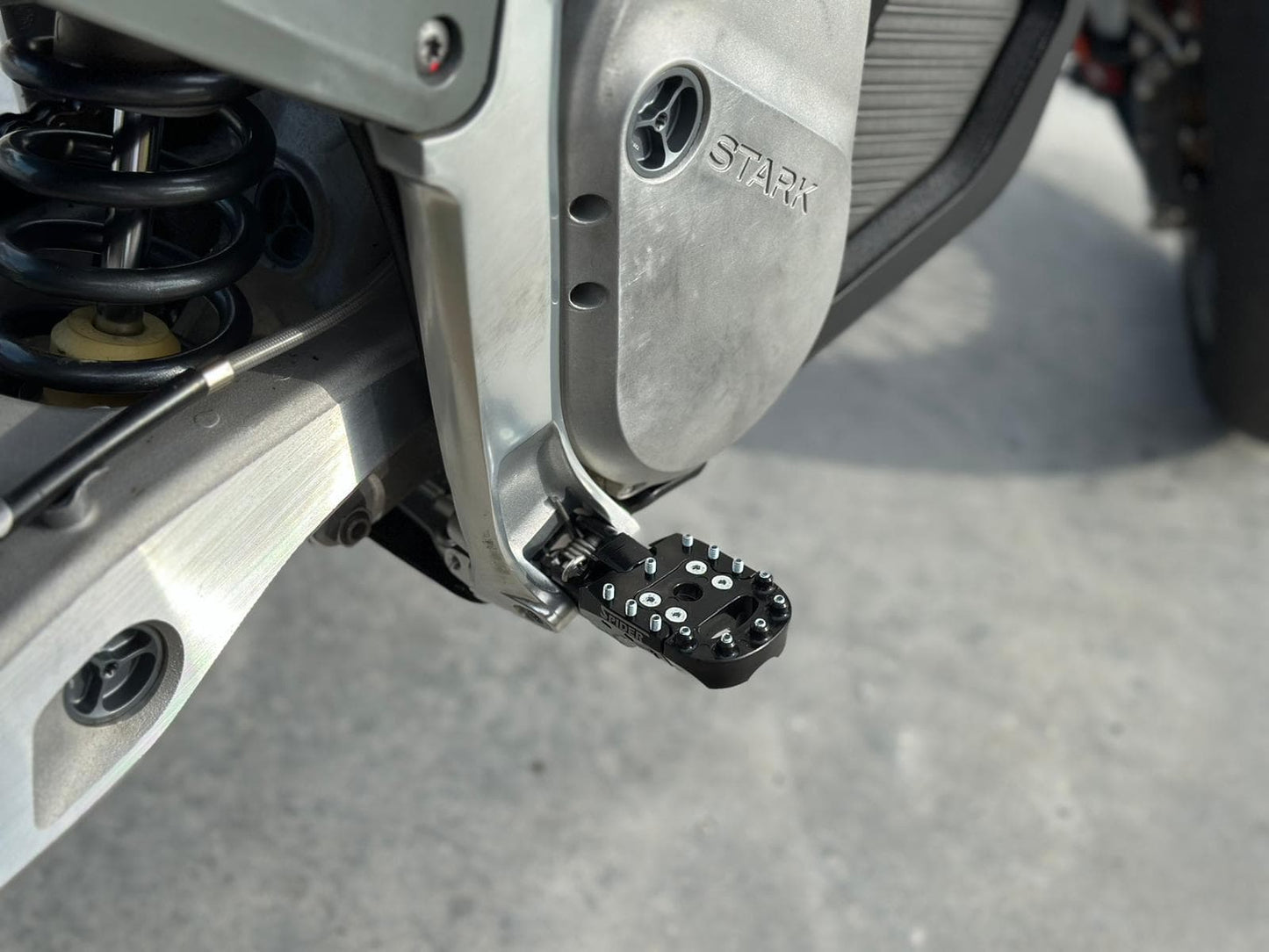 Spider Adjustable Supermoto S1 Footpegs