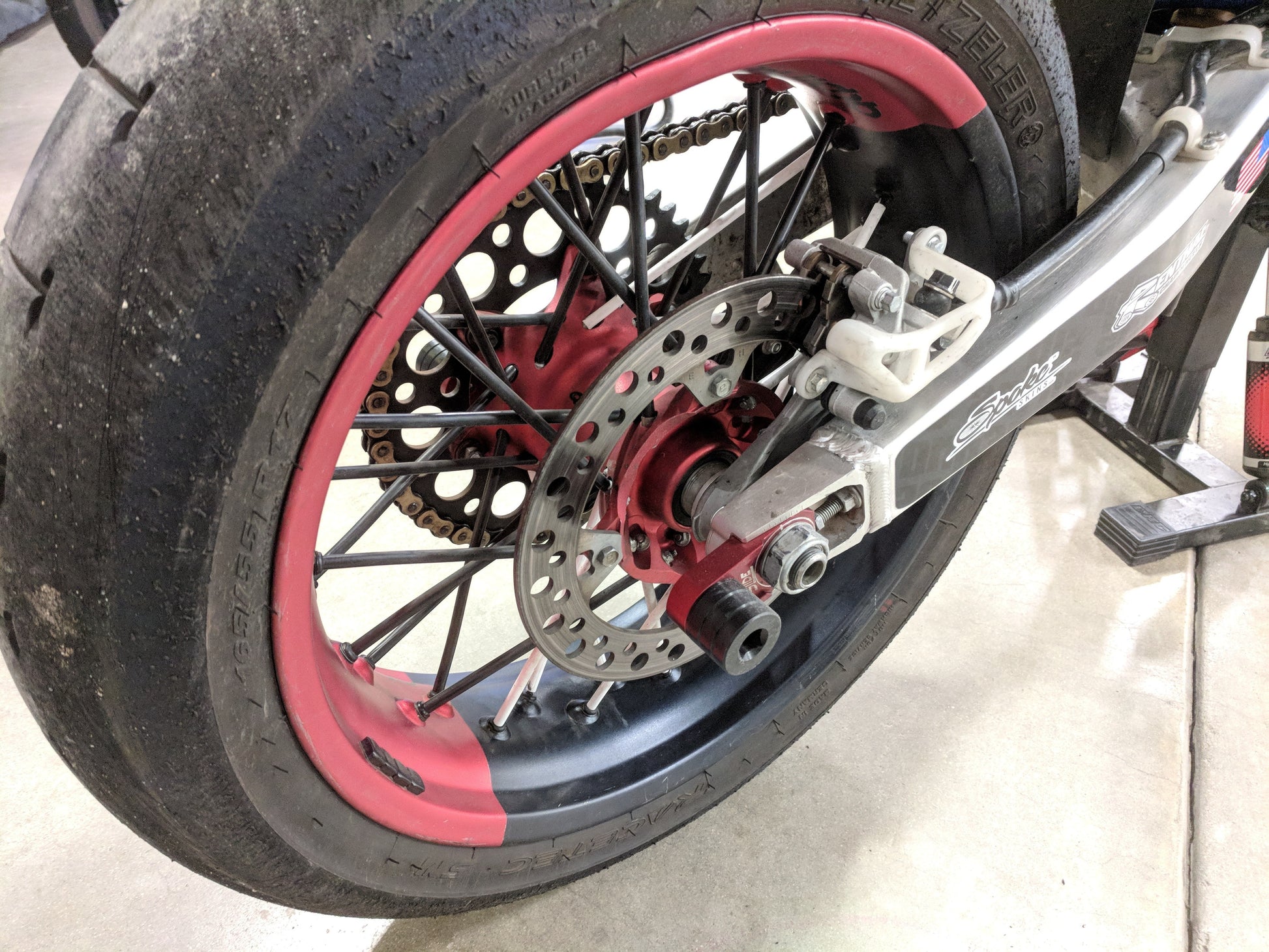 1 Paire Universel Moto Roue Avant Fourche Cadre Sliders Rouge 1 Paire Universel Moto Roue Avant Fourche Cadre Sliders Rouge